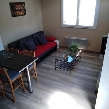 Le Breuil Hotel Piney Bagian luar foto